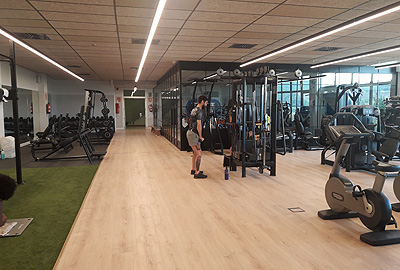 Millores a la piscina coberta