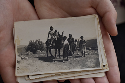 Dona pagesa. Dues veus, una terra