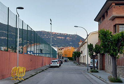 Canvi de lluminàries per tecnologia LED al carrer de Jaume Guinovart